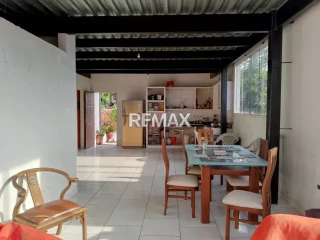 APARTAMENTO SEMIEQUIPADO Y AMOBLADO en alquiler