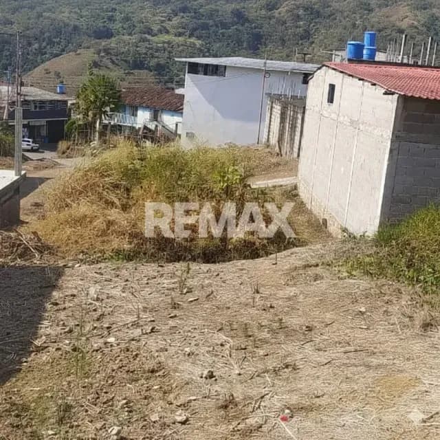 SE VENDE TERRENO EN PREGONERO