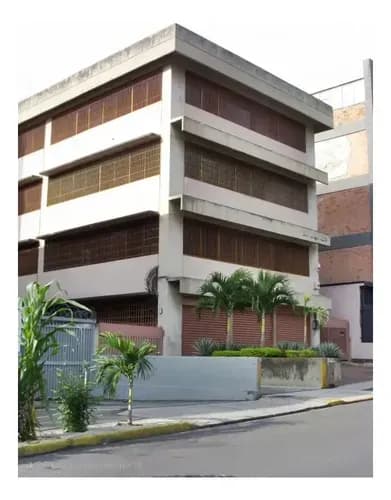 Se Vende Edificio Industrial 2081m2 La Urbina