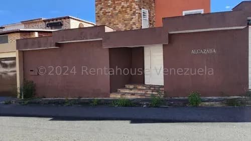 Ad Casa Remodelada En Venta En Colinas De Santa Monica #25-692