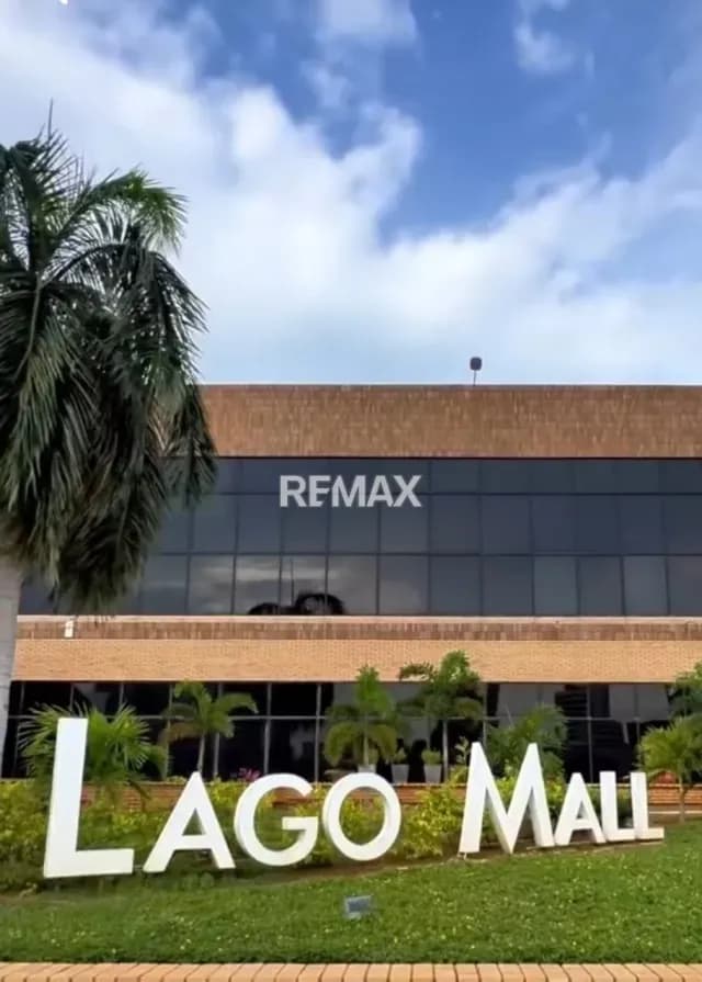 Alquilo local comercial en Centro Comercial Lago Mall. Nivel Feria de Comida. Amplio y espacioso para uso de franquicia de restaurante o comida rápida