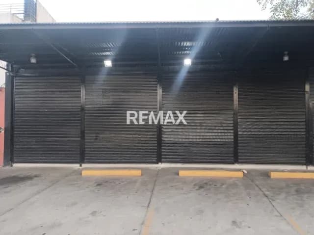 Local Comercial Galpón de 200 m² . AV. Prolongación Paseo Colón, Sector El Paraiso - Los Cerezos de Puerto la Cruz