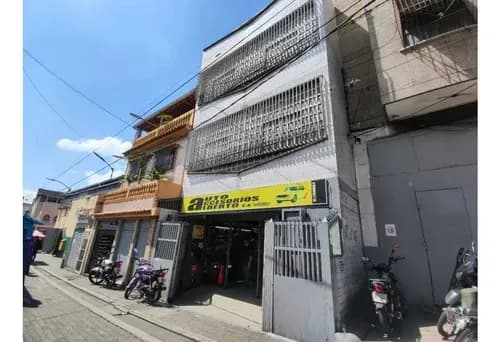 Vendo Edificio 480 M2 Catia