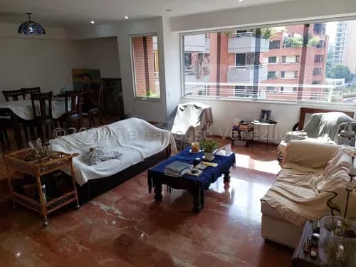 Apartamento En Venta En Campo Alegre Caracas Pisos De Marmol 180 Metros Pozo De Agua Piscina Precio Negociable