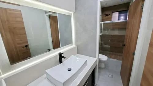 Se Vende Casa De Una Planta En El Trigal Norte, Excelente Ubicación, Calle Cerrada, Completamente Nueva A Estrenar. Zenaida Quintero
