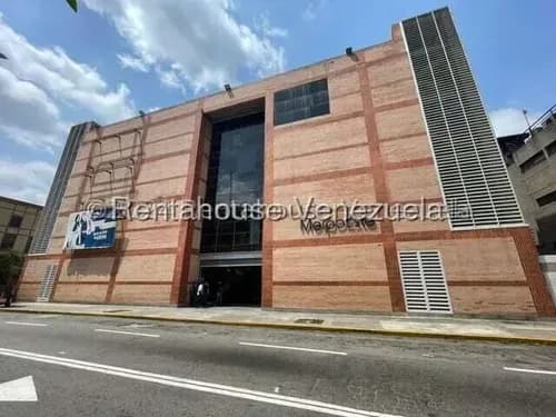 Alx / Nuevo Y Practico Local Comercial De 3,32 Metros Cuadrados, Ubicado En Uno De Los Centros Comerciales Mas Visitatos De La Ciudad, Chacao // Mls #26-5145