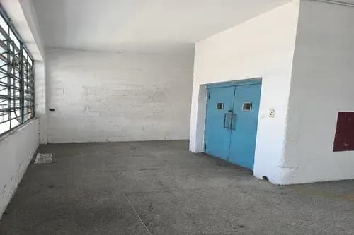 Piso Industrial En Alquiler Ideal Para Deposito O Fabrica Rr