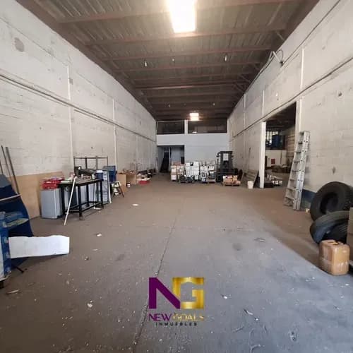 New Goals Te Presenta Dos Galpones De 240 M² Cada Uno