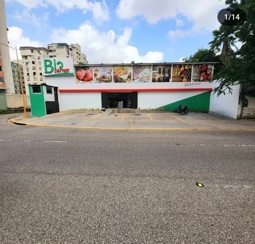 En Venta Local Comercial En Av Paseo Cabriales Valencia Dm