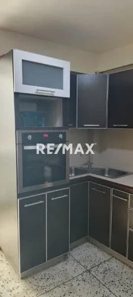 En venta apartamento ubicado en la Av 5 de julio de Puerto La Cruz