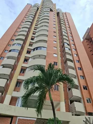 Apartamento En Alquiler Valencia Res. Navonna, La Trigaleña Or-ri