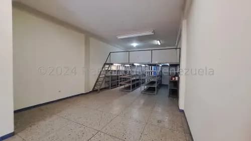 Local En Zona Estrategica Del Centro De Coro # 26-11343
