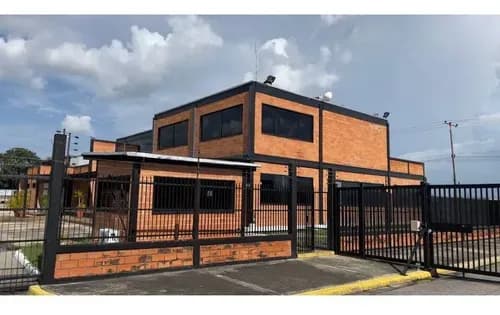 Excelentes Instalaciones Industriales Con Mas De 30mil Mtrs En Concreto En Zona Industrial Privilegiada, Planta Electrica, Calle Privada, Edificio Administrativo, Todo Operativo. Agenda Tu Cita