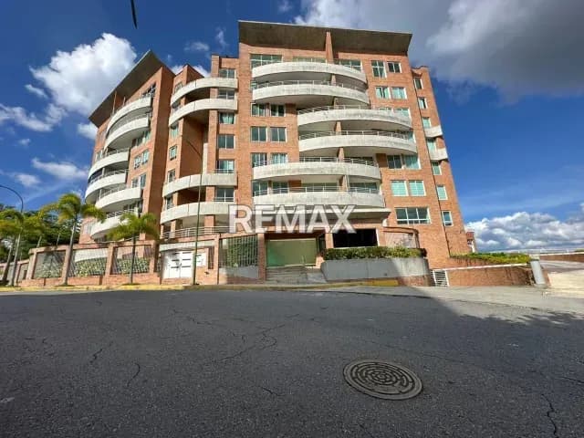 Apartamento en Venta Urb. Lomas del Sol
