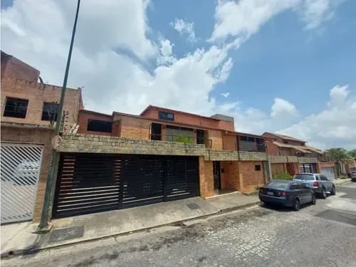 Casa En Venta Alto Hatillo. Actualizada