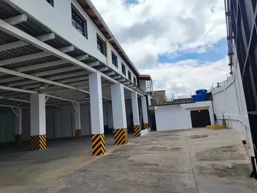 Alquiler De Galpón En Los Teques Club Hípico