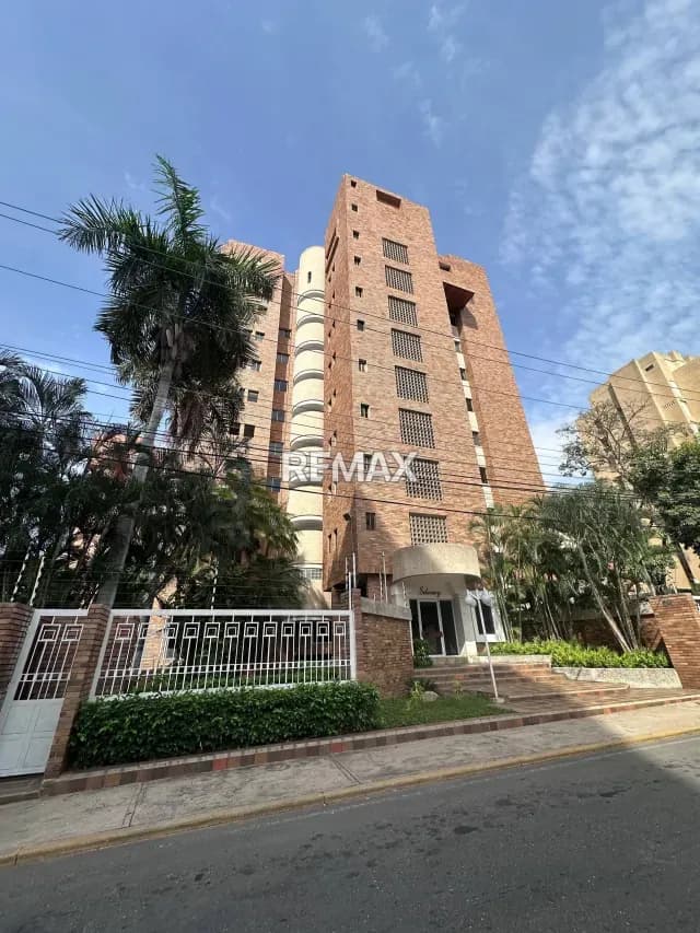 Apto. en alquiler edificio siboaney