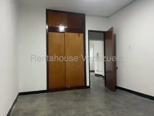 Oficina En Alquiler Las Acacias 26-2180