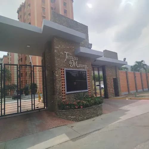 Se Vende Apartamento En Res. Terrazas De Mañongo, Mañongo, Naguanagua. Lm