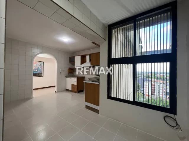 Espacioso y exclusivo apartamento en Residencias Rosalba - Acarigua