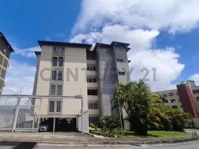 PENT HOUSE ACTUALIZADO TERRAZAS DE SANTA INÉS, EN EDIFICIO DE BAJA DENSIDAD!