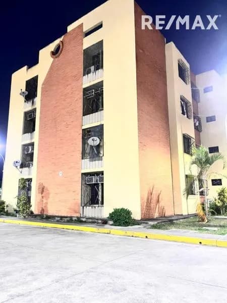 Apartamento en Venta en Urbanización NARAYOLA II