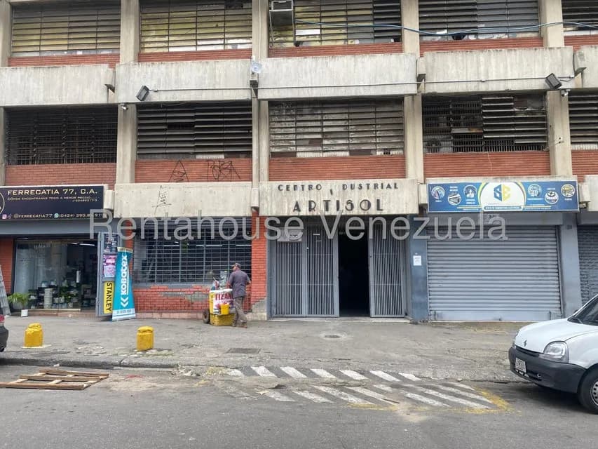 Comercial (Local Comercial) en Venta en Catia, Distrito Metropolitano