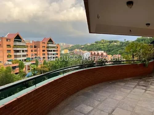 Af- Apartamento En Venta En Lomas De La Alameda, Amplio, Con Terraza, 3 Habitaciones, 4 Puestos De Estacionamiento, Edificio Con Pozo De Agua, Vigilancia Y Puestos Para Visitantes