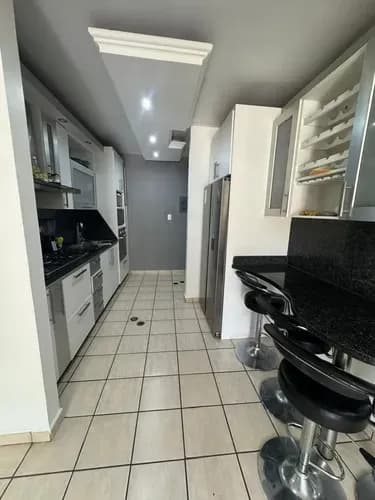 *solo Clientes* Mgb Vende Apartamento Semi Equipado En Monte Mayor San Diego (piso 1)