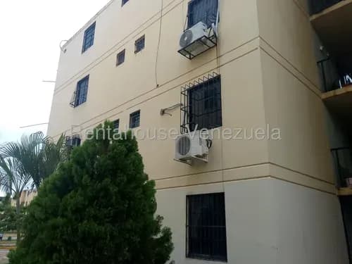 Juan Carlos González. Renta House Carabobo Vende Apto. Res. Buenaventura Loa Guayos Carabobo Mls #26-20461 Rah/jcg.