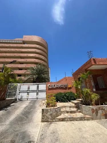 Bello Apartamento En Playa El Ángel (vacacional)