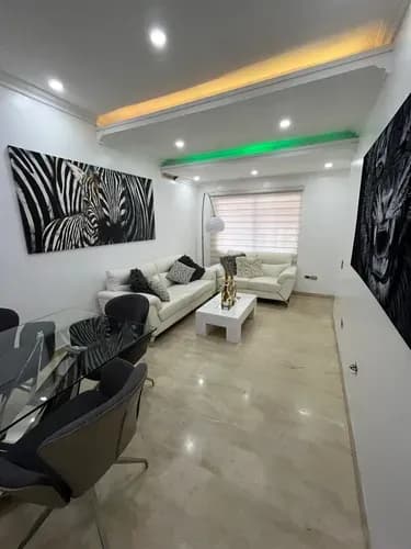 Ez Platinum Solo Clientes En Exclusiva Casa En Valle De Oro San Diego Consta 264mtrs2 Características Principales -3 Habitaciones ( Principal Con Vestier) -3 Baños Modernos +2 Baños -cocina Equip