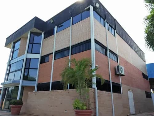 Andreina Rah Vende Galpon Comercial Amplio, Comodo, Excelente Ubicacion Todos Los Servicios