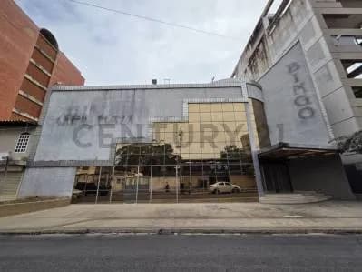 Local comercial de alto impacto en Porlamar – 1.472 m² listos para operar