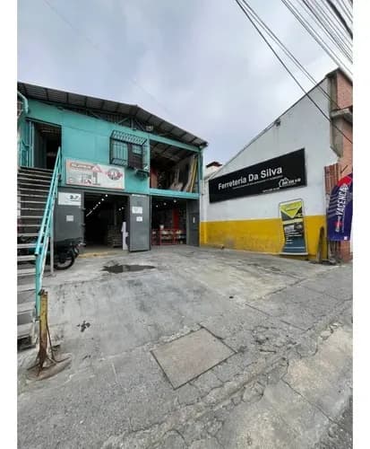 Fondo Comercio De Ferretería Y Recarga De Agua Potable Sarría Caracas