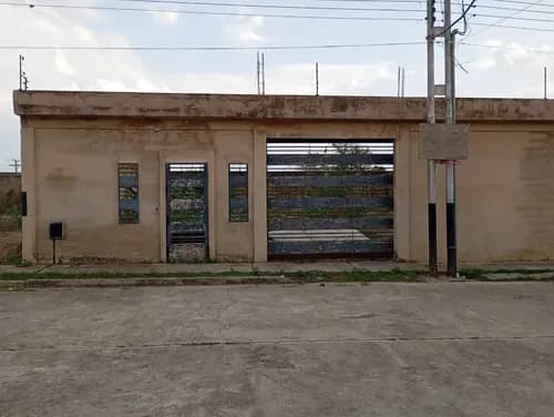 Terreno En Venta En San Diego Urb Jardines De Manantial Gz