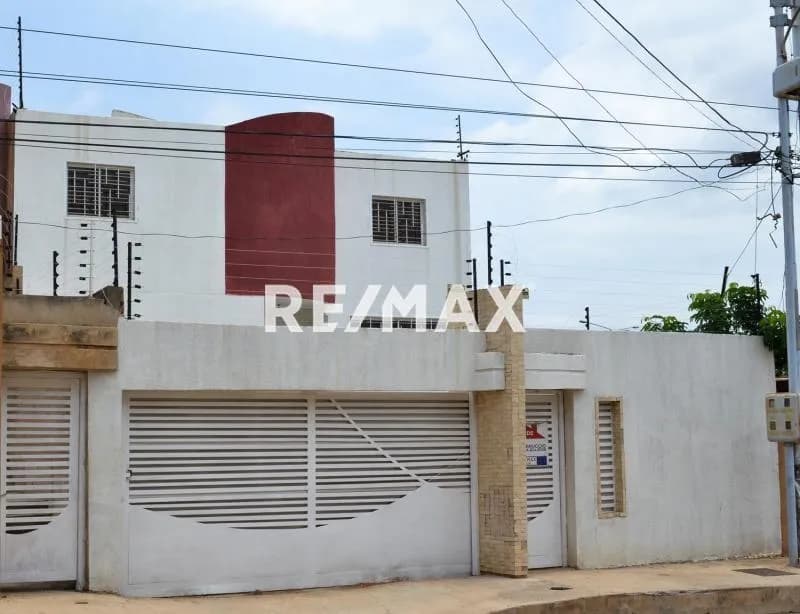 Se vende moderno Town House, en la Urb. Cumbres de Maracaibo, Estado Zulia.