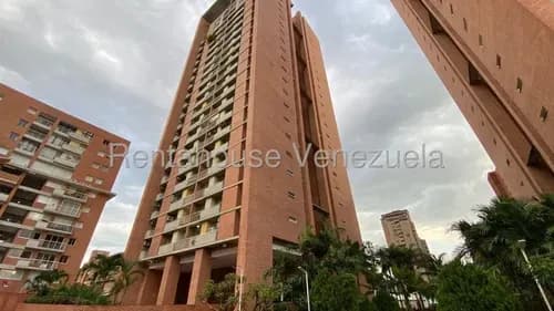 Estupendo Apartamento Ubicado En Conjunto Residencial De Reciente Data En Boleita Norte, Totalmente Remodelado. Mfl2611661