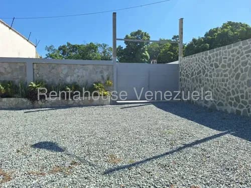 Terreno En Alquiler En Calle Circunvalacion Piñonal 450 Metros Estef 25-15756