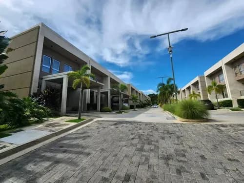 Ludeisi Zerpa 289657, Venta De Lujoso Townhouse En Res. Cumbres De Guataparo, Valencia