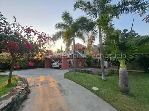 En Vende Hermosa Casa En Las Mercedes De San Diego (#25-1819) Bre Una Parcela De Terreno De 4.418 M2 Donde Predomina El Mas Bello Paisajismo Con Agradable Clima De Montaña, Ag, Solo Clientes
