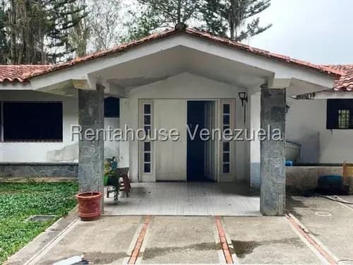 Leandro Manzano Casa En Venta,los Guayabitos Mls #26-20896