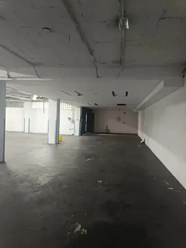 Los Palos Grandes Caracas, Alquiler O Venta Excelente Local Ubicado En Sótano Con 2 Locales De 45 M2 Cada Uno En Planta Baja, Estacionamiento Arriba Y Abajo, Excelente Para El Negocio Que Desees