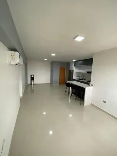 Vendo Moderdo Apartamento En Mañongo Res Taguay Suites, 93m2, Hermosa Vista A La Ciudad. Rg. Pisco En Porcelnato, Cocina Moderna. Queda Semi Amoblado. Planta 50%, Potabilizadora De Agua. Vigilancia 24
