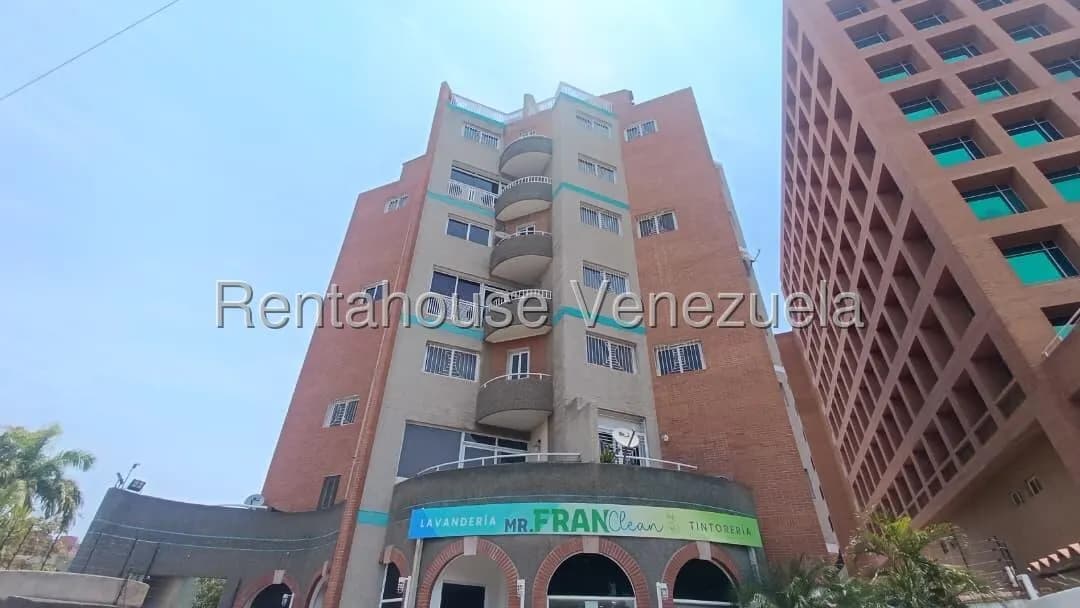 Comercial (Local Comercial) en Venta en Av Diego Bautista Urbaneja, Anzoategui