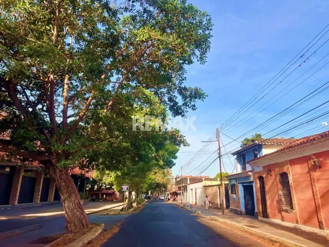 Inversión Estratégica en Bejuma en Plena Av. Bolívar.