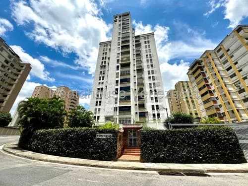 Apartamento En Venta En Santa Paula Con Vista Panorámica Al Ávila #26-19166