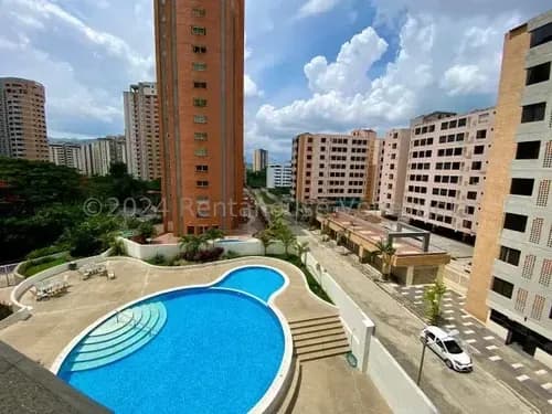 Julio Latouche 25-1511 Apartamento En Venta Valle Blanco Valencia, Acabados De Primera, Pisos De Mármol, Maletero, Planta Eléctrica 100% Y Pozo De Agua.