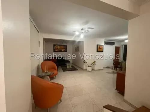 Daniela Linarez Alquila Amplia Casa Semi Amoblada Con 4 Habitaciones, Amplia Cocina Concepto Abierto, Planta Eléctrica, Tanque Subterráneo 7 Mil L, Piscina, Gimnasio, Ciudad Roca Barquisimeto