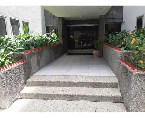 Venta Apartamento En Macaracuay, Remodelado Y Actualizado, Piso Bajo, Parque Infantil Con Hermosas Areas Verdes